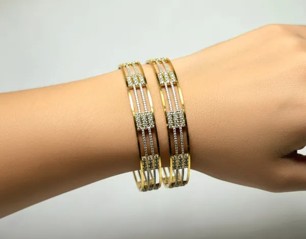 Golden_Premium_Quality_Laxmi_Bangles_(Set_Of_2)_For_Women