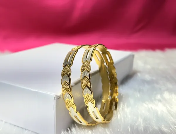 Golden_Premium_Quality_Nilu_Bangles_(Set_Of_2)_For_Women