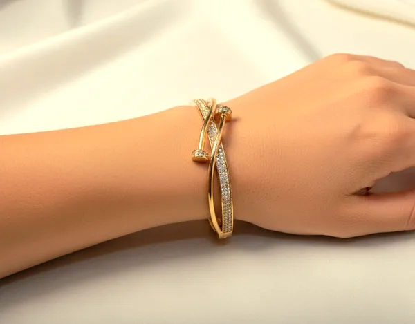 Golden_Alloy_Sandhya_Bracelet_For_Women