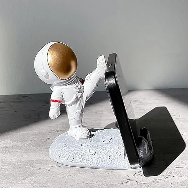 Cute_Astronaut_Phone_Holder_Moon_Base_Stand_Resin_Spaceman_Mobile_Stand_Desktop_Holder_For_All_Smartphones_Universal_Phone_Stand_For_Desk_Office_Home_Decor