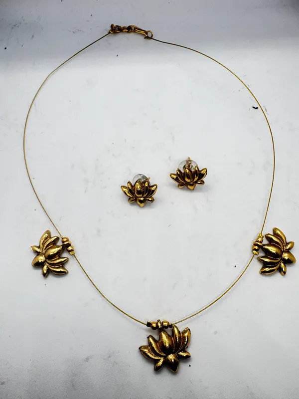 ALPIFY_–_Golden_Lotus_Grace_Set