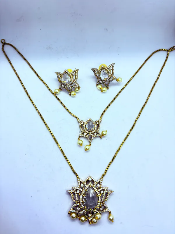 ALPIFY_–_Lotus_Bloom_Crystal_Layered_Set