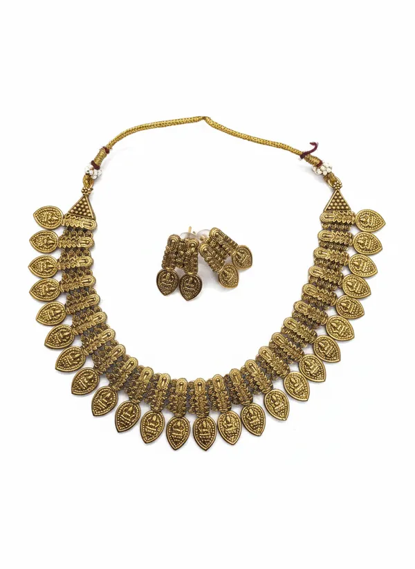 ALPIFY_–_Lakshmi_Leaf_Heritage_Choker