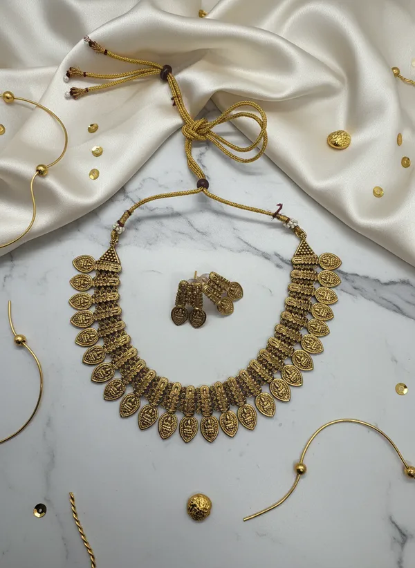 ALPIFY_–_Lakshmi_Leaf_Heritage_Choker