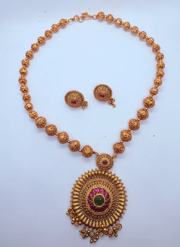 ALPIFY_–_Grand_Ruby_Aura_Statement_Haram