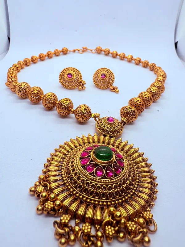 ALPIFY_–_Grand_Ruby_Aura_Statement_Haram