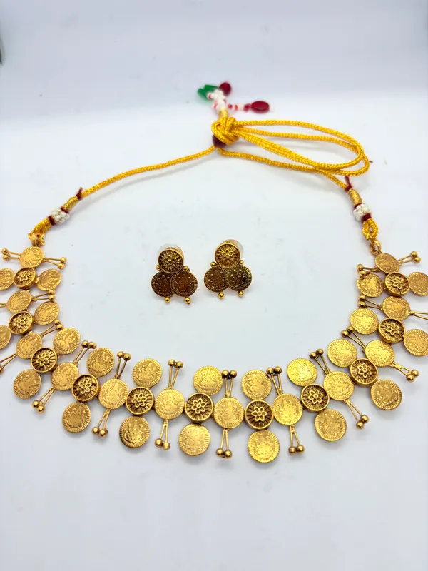 ALPIFY_–_Heritage_Coin_Festive_Choker_Set
