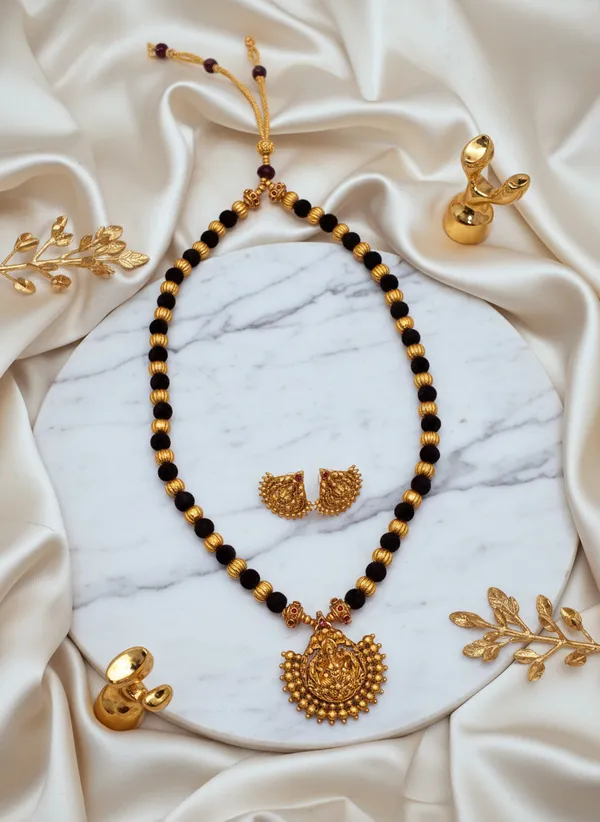 ALPIFY_–_Divine_Lakshmi_Black_Gold_Necklace