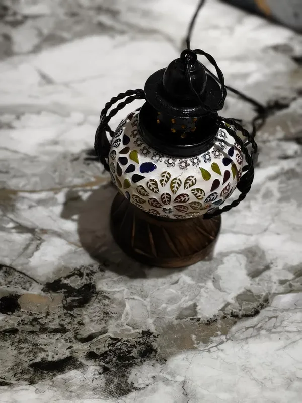 Black_Handcrafted_Mosaic_Glass_Table_Lamp_For_Home_Decor_Antique_Night_Lamp_For_Bedroom,_Living_Room_Flower_Design_Lantern_Light_Ethnic_Handmade_Art_Piece_(H7_X_B5_X_L5_In)