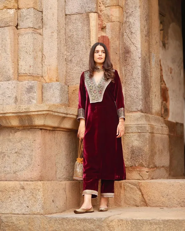 Royal_Maroon_Premium_Digital_Print_Velvet_Set_For_Women