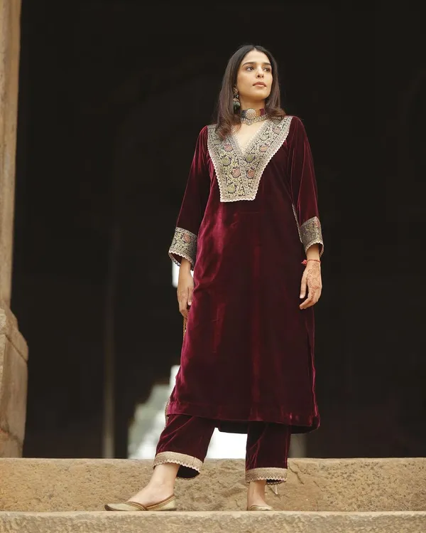 Royal_Maroon_Premium_Digital_Print_Velvet_Set_For_Women