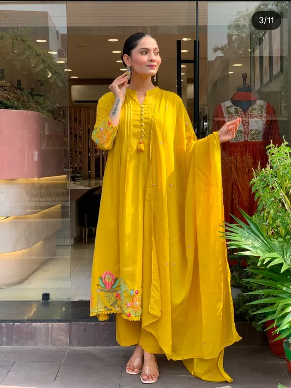 Sunshine_Bloom_Cotton_Anarkali_Set_For_Women
