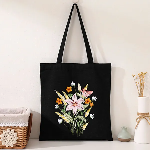 Tote_Bag_Versatile_Unisex_Canvas_Tote_Bag_for_Casual,_College,_Travel:_Stylish