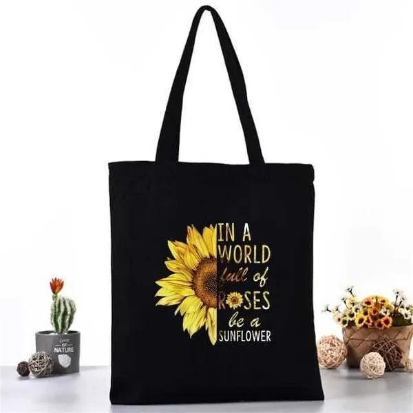 Black_Canvas_Fabric_Hand_Tote_Bag_For_Women