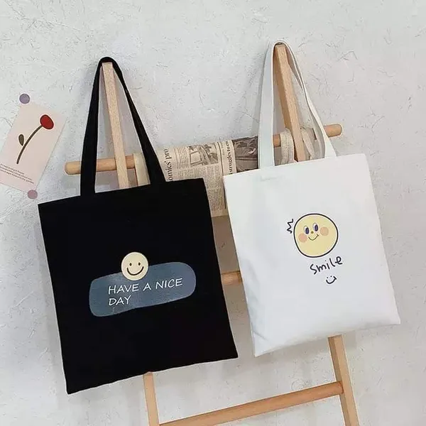 Tote_Bag_Versatile_Unisex_Canvas_Tote_Bag_for_Casual,_College,_Travel:_Stylish