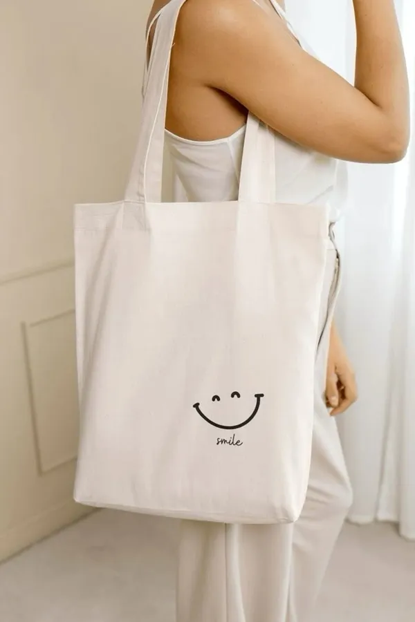 White_Canvas_Fabric_Hand_Tote_Bag_For_Women