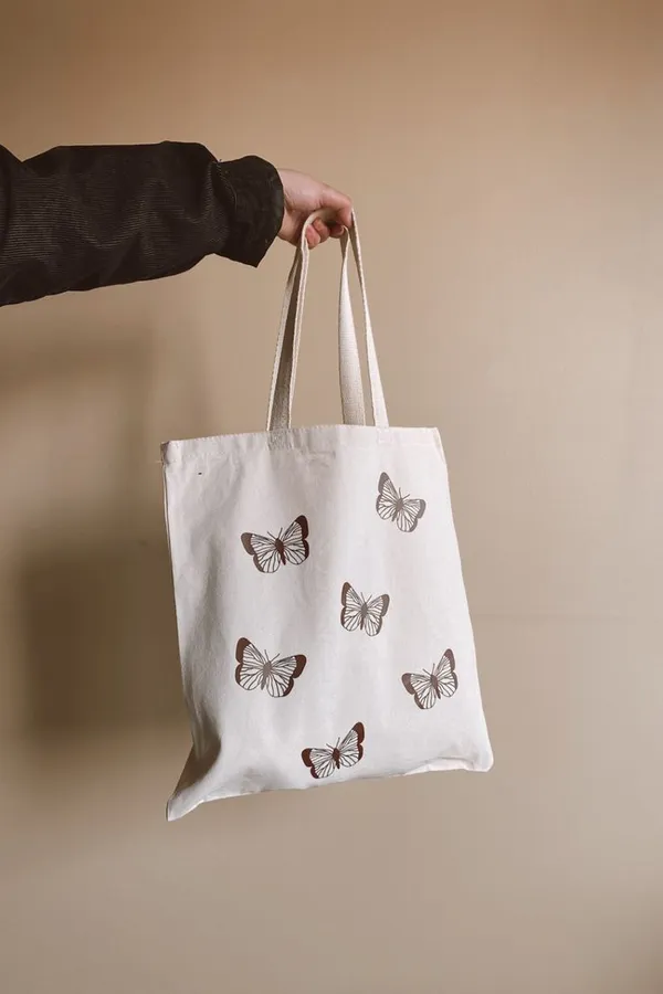 White_Canvas_Fabric_Hand_Tote_Bag_For_Women