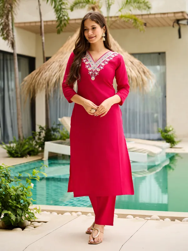 Rani_Rayon_Embroidered_Kurta_Set_With_Silk_Chiffon_Dupatta_For_Women