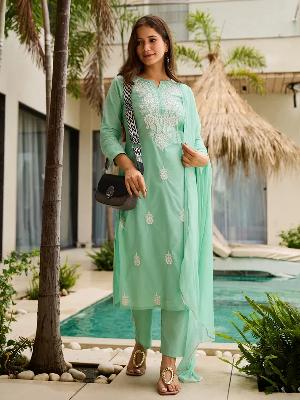 Mint_Green_Cotton_Embroidered_Kurta_Set_With_Naylon_Dupatta_For_Women
