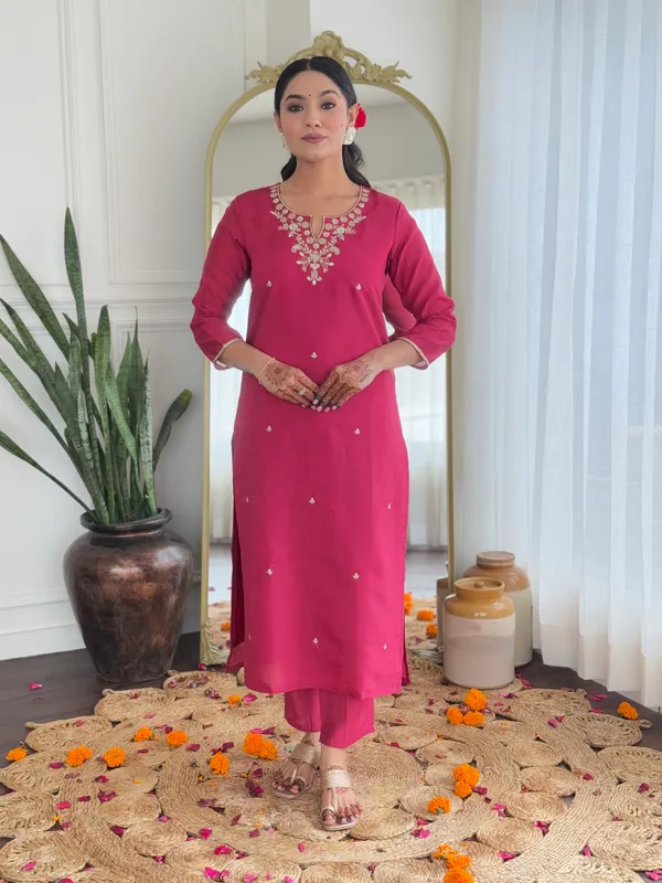 Rani_Viscose_Silk_Embroidered_Kurta_Set_With_Viscose_Jacquard_Dupatta_For_Women