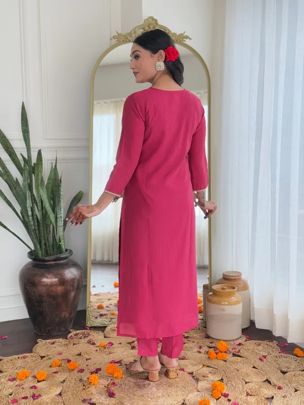 Rani_Viscose_Silk_Embroidered_Kurta_Set_With_Viscose_Jacquard_Dupatta_For_Women