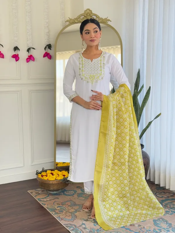 White_Viscose_Embroidered_Kurta_Set_With_Taby_Dupatta_For_Women