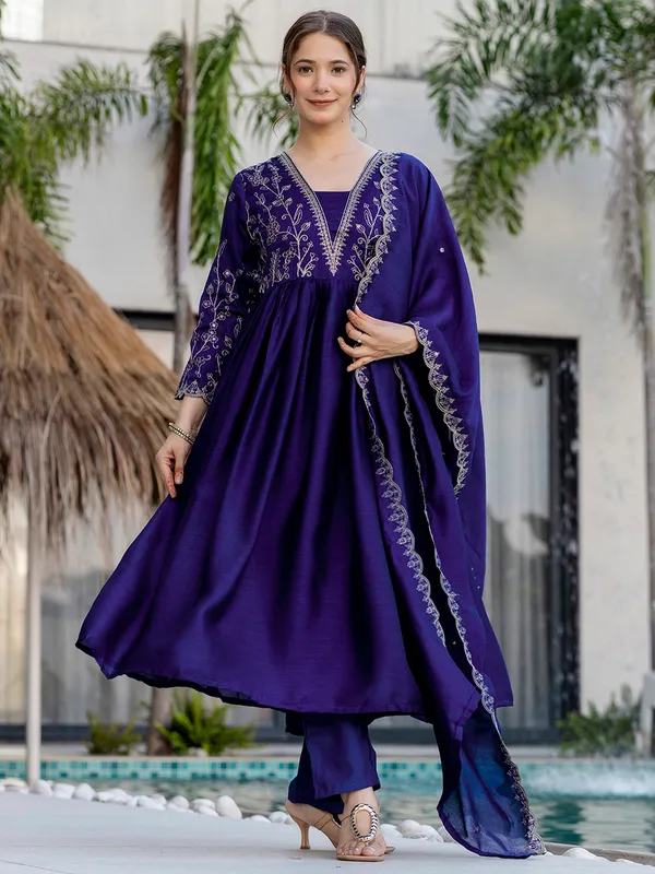 Blue_Vichitra_Silk_Embroidered_Kurta_Set_With_Vichitra_Silk_Dupatta_For_Women