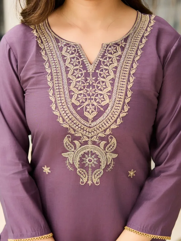 Purple_Viscose_Embroidered_Kurta_Set_With_Jacquard_Dupatta_For_Women