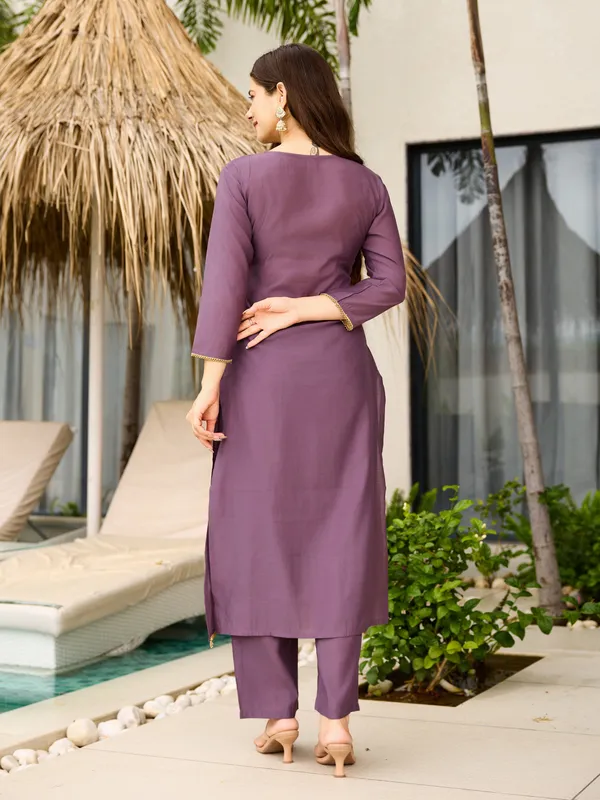Purple_Viscose_Embroidered_Kurta_Set_With_Jacquard_Dupatta_For_Women