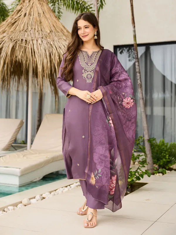 Purple_Viscose_Embroidered_Kurta_Set_With_Jacquard_Dupatta_For_Women