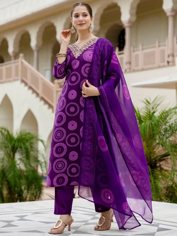 Purple_Rayon_Embroidered_Kurta_Set_With_Taby_Dupatta_For_Women
