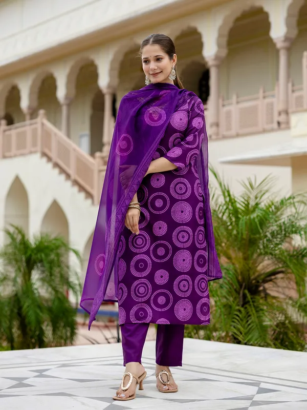 Purple_Rayon_Embroidered_Kurta_Set_With_Taby_Dupatta_For_Women