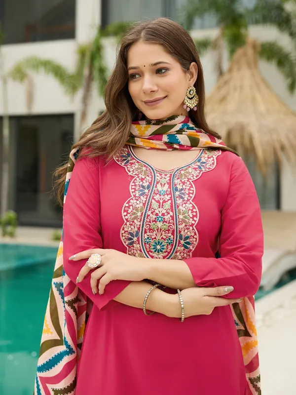 Red_Gajari_Rayon_Embroidered_Kurta_Set_With_Art_Silk_Dupatta_For_Women