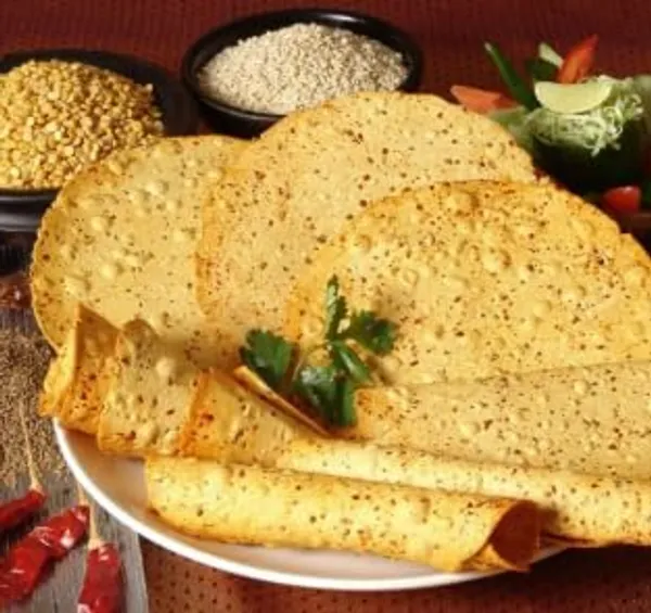Moong_Papad_Handmade,_Spicy_Rajasthani_Flavor,_Perfect_For_Roasting,_Frying,_Or_Serving_As_Masala_Papad