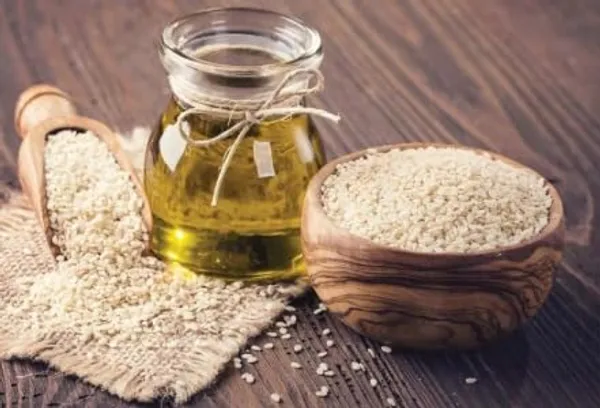 Cold_Pressed_Sesame_(Gingelly)_Oil_Kolhu/Kacchi_Ghani_Til_Oil_Naturally_Cholesterol-Free_Rich_Aroma_&_Flavour_Of_Real_Sesame_Seeds