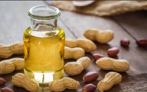 100%_Pure_&_Unrefined_Cold_Pressed_Peanut_(Groundnut)_Oil