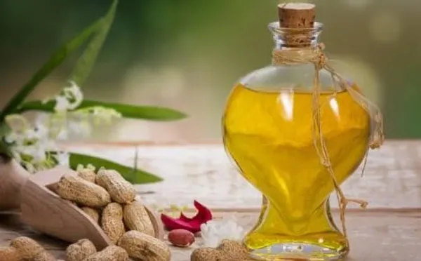 100%_Pure_&_Unrefined_Cold_Pressed_Peanut_(Groundnut)_Oil