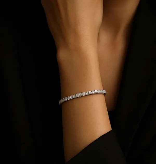 Silver_Alloy_Premium_Bracelet_For_Women
