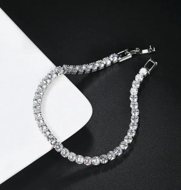Silver_Alloy_Premium_Bracelet_For_Women