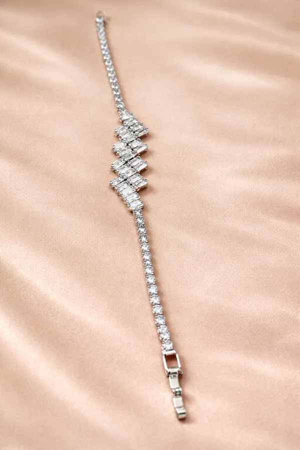 Silver_Alloy_Premium_Bracelet_For_Women