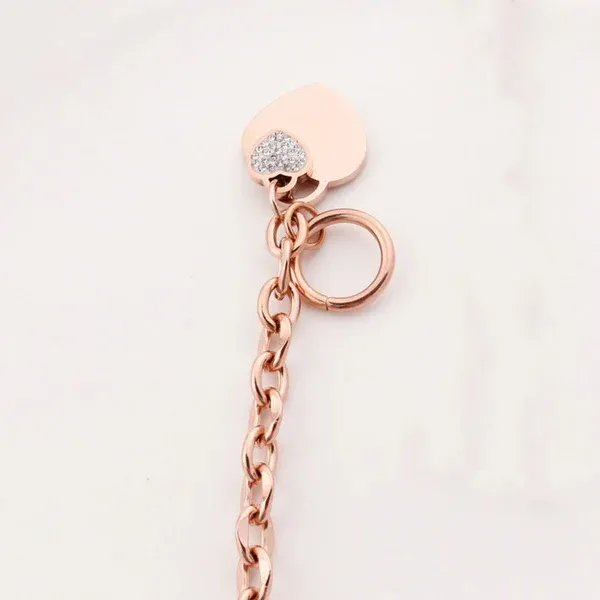 Rose-gold_heart_themed