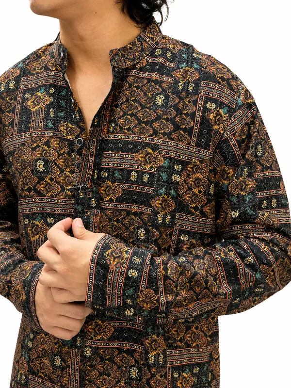 Men’s_Printed_Long_Kurta