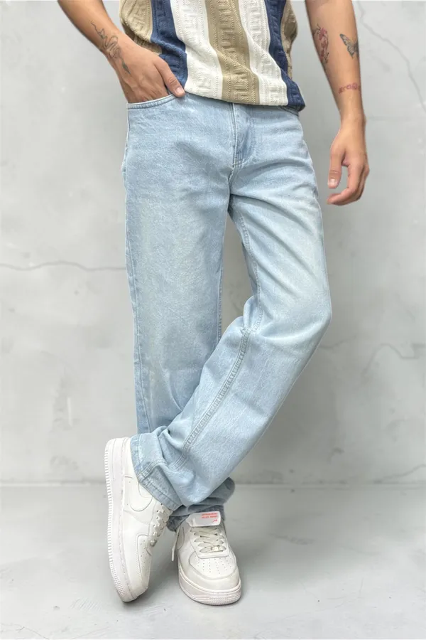 Straight_fit_Jeans_sky_blue_wash
