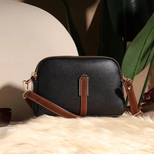 Black_Premium_Faux_Leather_Sling_Bag_For_Women