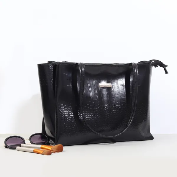 Black_Premium_Faux_Leather_Shoulder_Bag_For_Women