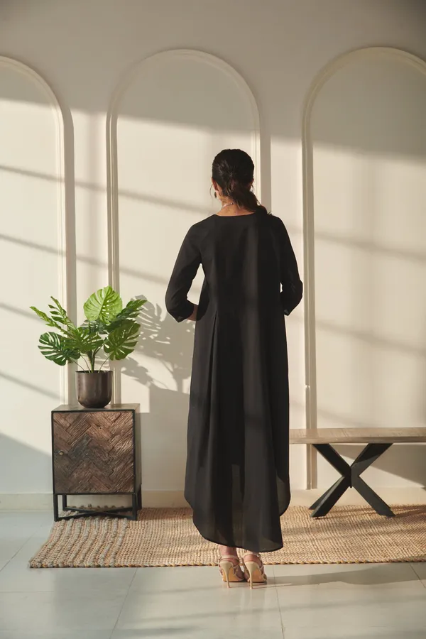 Ekvaa_Black_Cotton_Premium_&_Elegant_Solid_Pleated_Dress_For_Women