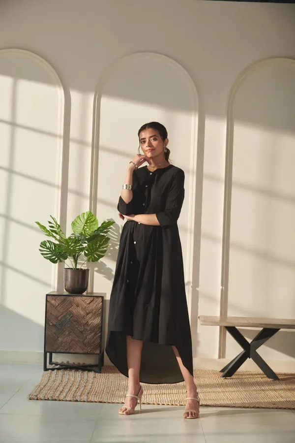 Ekvaa_Black_Cotton_Premium_&_Elegant_Solid_Pleated_Dress_For_Women