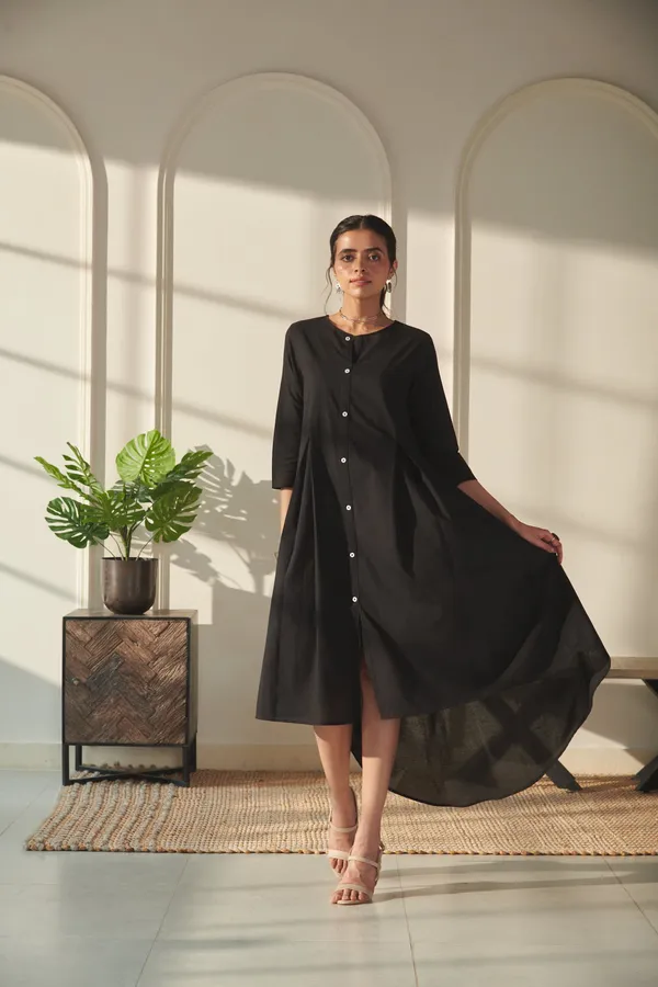 Ekvaa_Black_Cotton_Premium_&_Elegant_Solid_Pleated_Dress_For_Women