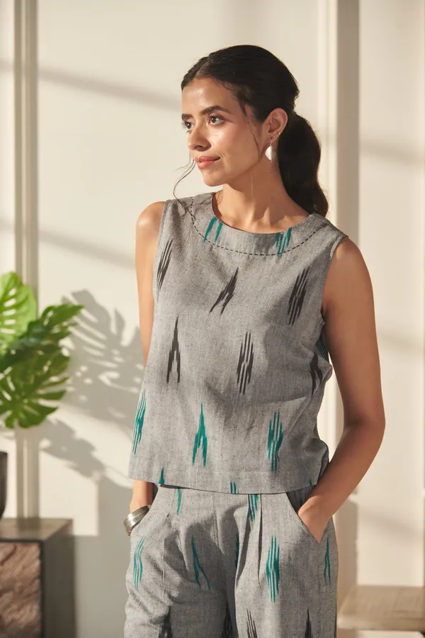 Ekvaa_Grey_Cotton_Premium_&_Elegant_Ikat_Co-Ord_Set_For_Women
