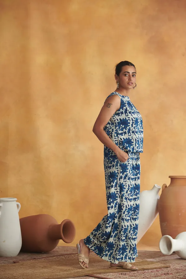 Ekvaa_Indigo_Cotton_Premium_&_Elegant_Floral_Hand_Block_Printed_Co-Ord_Set